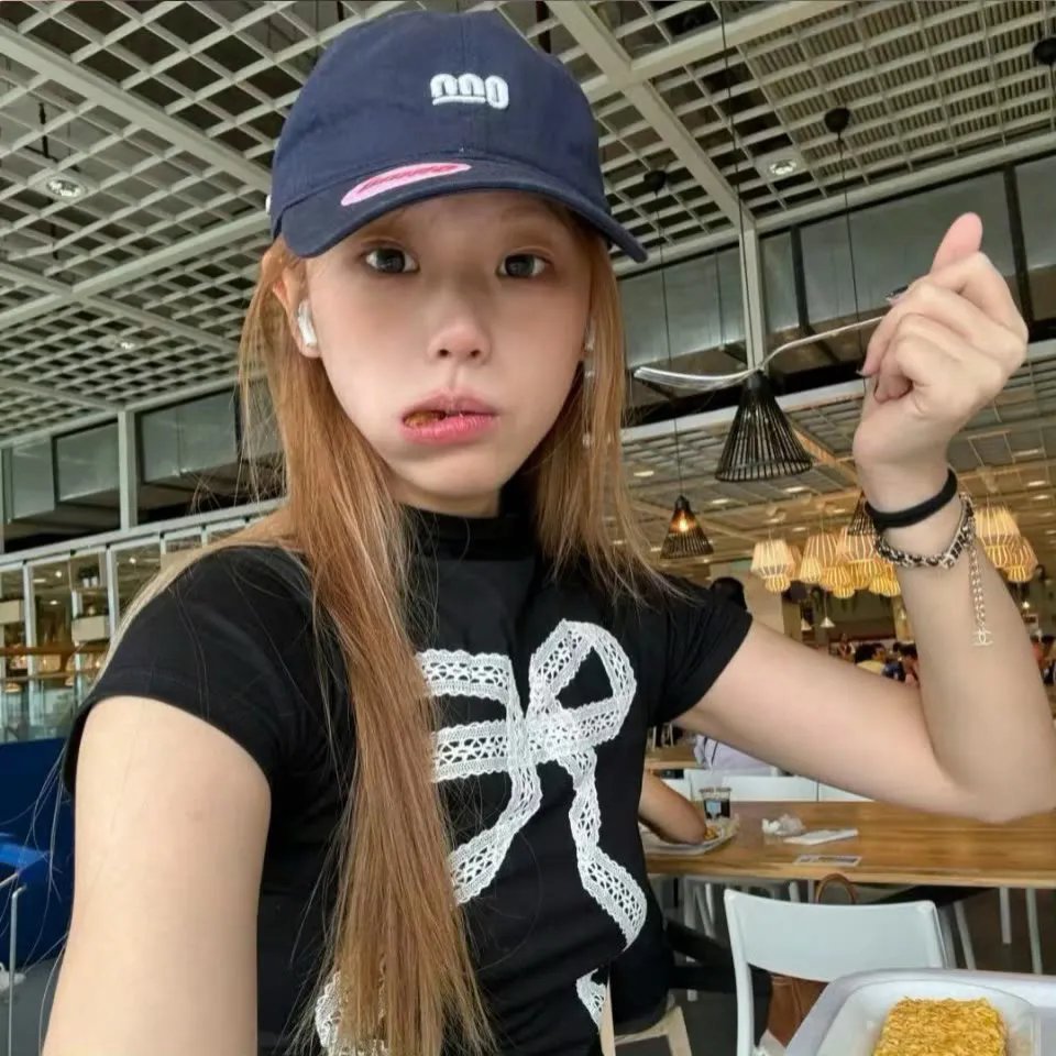 误把乌鸦当凤凰